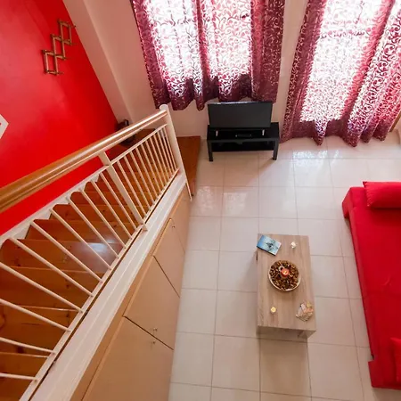 Mat Old Town B 罗希姆诺